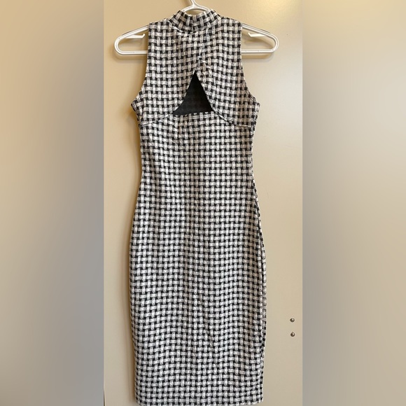 Rebel sugar, brand. Basket, weave, patterned, black and white, mock neck dress - Picture 3 of 4